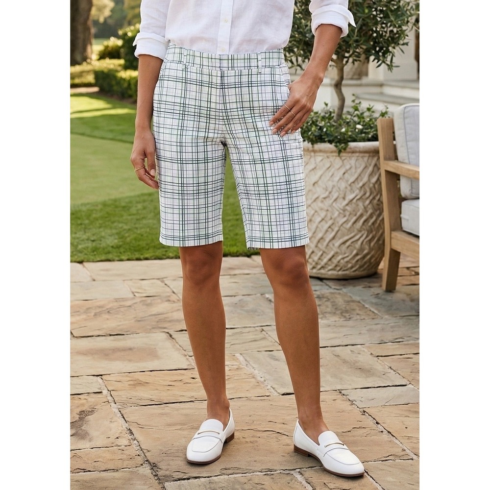 Greg Norman Plaid Golf Shorts Women's 8 White Green Black Chino Athletic Outdoor